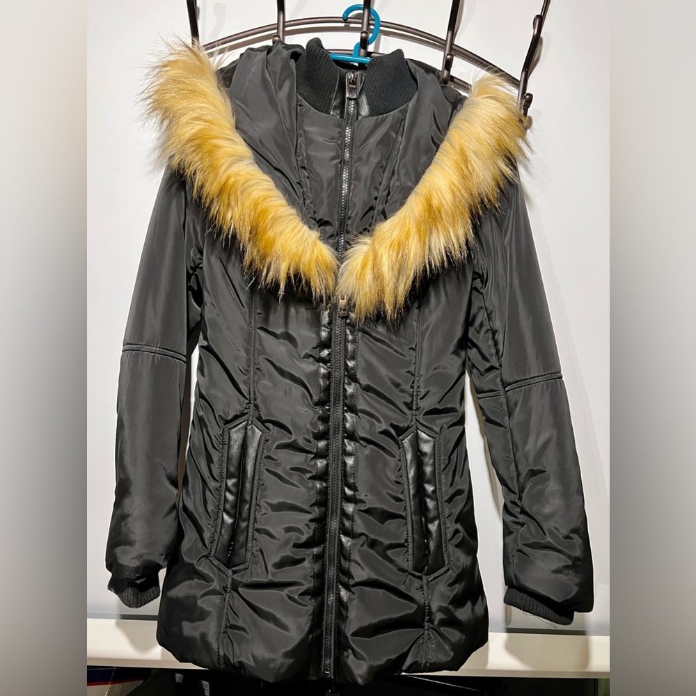 Le Chateau  black ladies winter jacket with fur